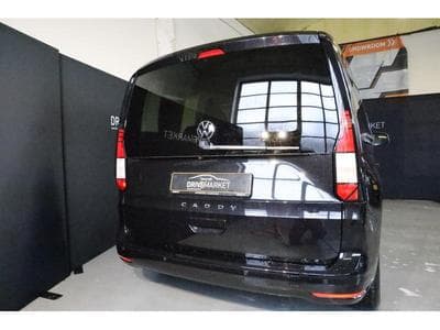 VW Caddy V Life (2024) - Photo 15