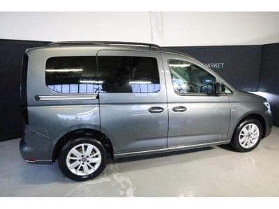 VW Caddy V Life (2024) - Photo 14