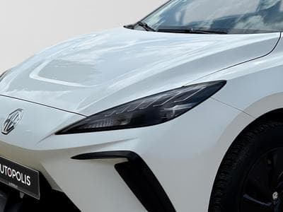 MG MG4 STANDARD (2023) - Photo 13