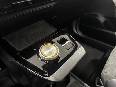 MG MG4 LUXURY X POWER (2024) - Photo 9