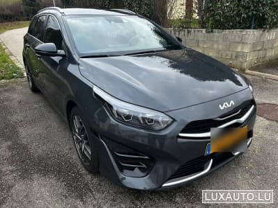 Kia Ceed Sw GT Line 1.5T 160 DCT (2023) - Photo 15