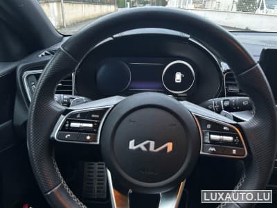 Kia Ceed Sw GT Line 1.5T 160 DCT (2023) - Photo 9