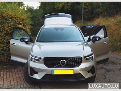 Volvo XC40 T2 Plus Dark (2023) - Foto 11