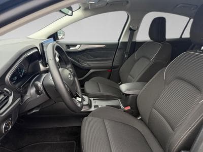 Ford Focus Titanium (2023) - Photo 11