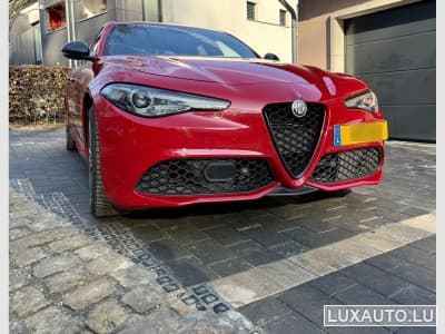 Alfa-Romeo Giulia Q4 Veloce 2.0 Turbo (2021) - Foto 10