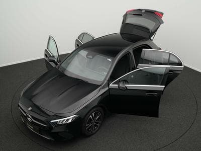 Mercedes A 180 d Progressive LED+Kamera+MBUX (2023) - Photo 14