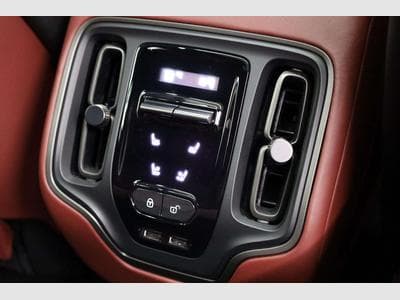 Aston-Martin DBX 4.0 V8 550 (2021) - Foto 13