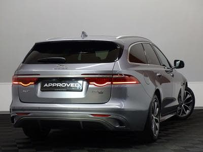 Jaguar XF D200 R-DYNAMIC SE AWD AUTO (2023) - Foto 4