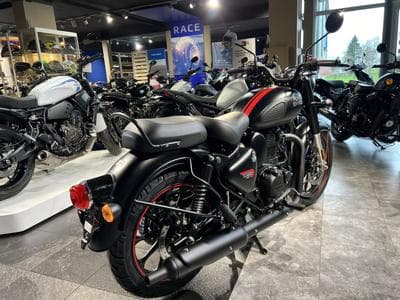 Royal Enfield Classic 350 Dark Spoke Wheels (2026) - Foto 3