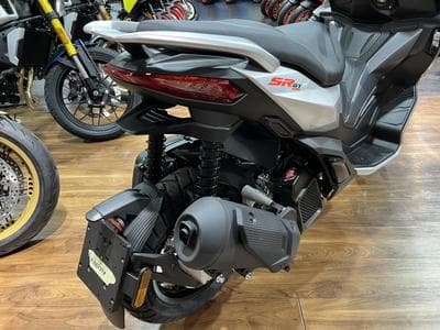 Aprilia SR GT (2026) - Photo 3