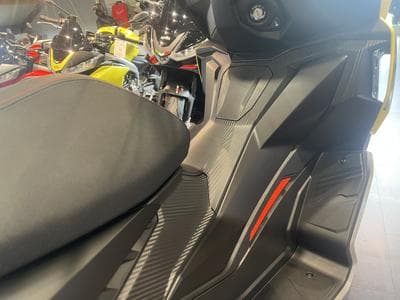 Aprilia SR GT SPORT ACID GREEN (2026) - Photo 6