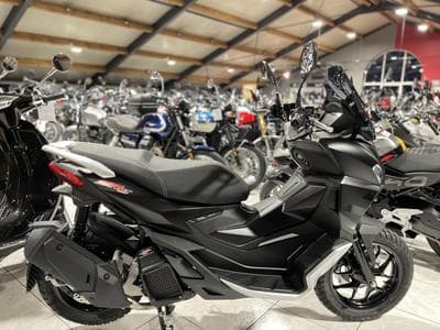 Aprilia SR GT (2026) - Photo 1