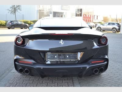 Ferrari Portofino 3.9 T V8 DCT (2022) - Photo 3