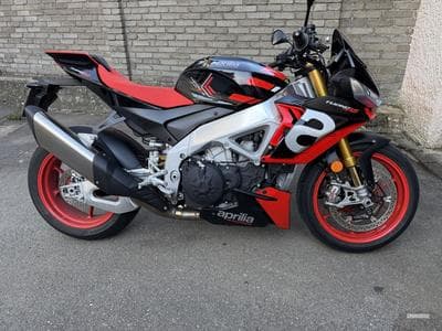 Aprilia Tuono Factory (2023) - Photo 1