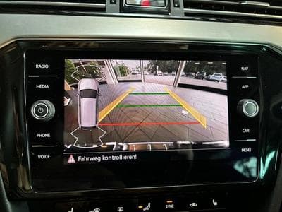 VW Passat Passat Variant Elegance (2023) - Foto 13