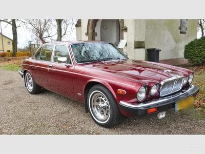 Jaguar XJ12 (1990) - Photo 1