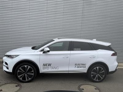 BYD TANG EXECUTIVE (2024) - Photo 3