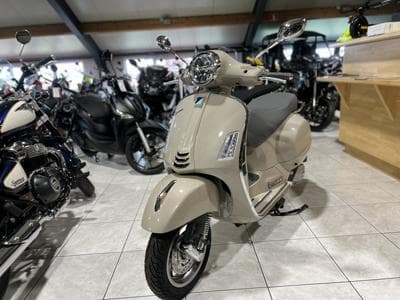 Vespa GTS Classica Classica (2026) - Photo 2