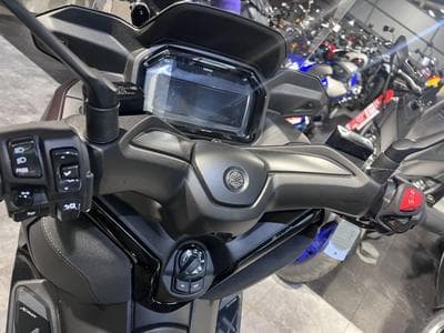 Yamaha X-Max TECH MAX + (2026) - Photo 6