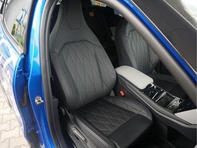 Ford Explorer Explorer Premium 79kWh Extended Range AWD 340ch/250kW - A1 (2024) - Foto 5