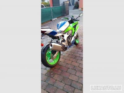 ZX4R