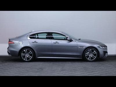 Jaguar XE D200 R-Dynamic S RWD Auto (2024) - Foto 3