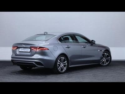Jaguar XE D200 R-Dynamic S RWD Auto (2024) - Foto 4