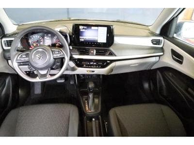 Suzuki Swift GL+ (2025) - Photo 2