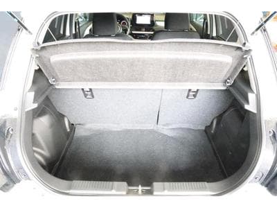 Suzuki Swift GL+ (2025) - Photo 5