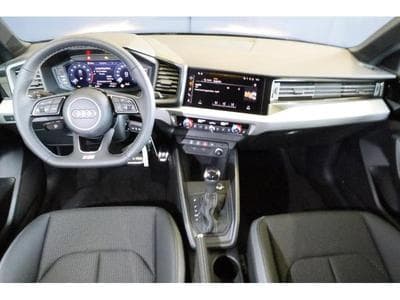 Audi A1 Advanced (2025) - Photo 2