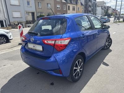 Toyota Yaris 1.5 TEAM 112CV (2018) - Photo 8