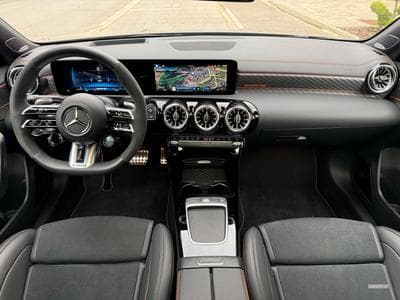 Mercedes A 45 AMG Street and Style (2024) - Photo 4