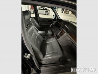 Mercedes W126 (1990) - Photo 12