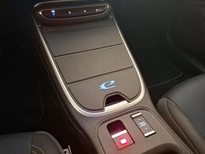 Jeep Avenger SUMMIT (2023) - Foto 12