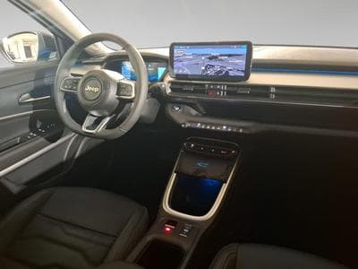 Jeep Avenger SUMMIT (2023) - Foto 7