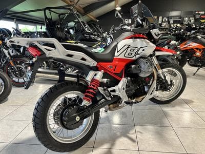 Moto Guzzi V85 TT (2026) - Photo 3