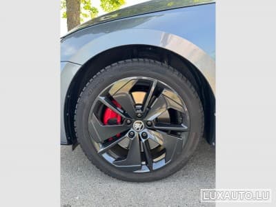 Skoda Octavia RS (2023) - Photo 5