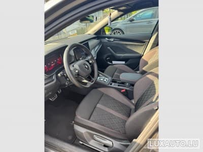 Skoda Octavia RS (2023) - Photo 6