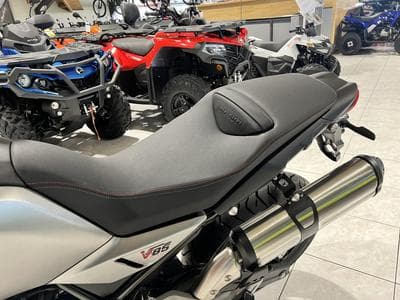 Moto Guzzi V85 TT  Strada (2026) - Photo 5