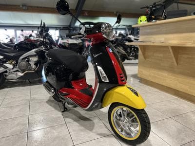 Vespa Primavera Mickey Mouse Edition (2026) - Photo 7