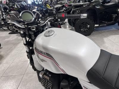 Moto Guzzi V7 SPECIAL (2026) - Photo 6