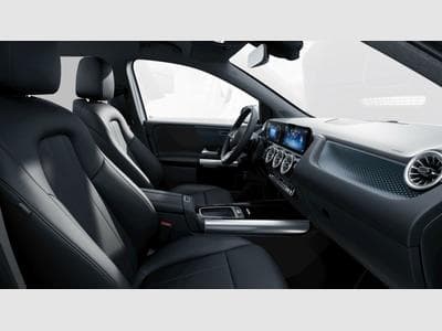 Mercedes B 180 d (2023) - Photo 10