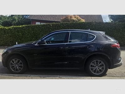 Alfa-Romeo Stelvio Turbo 2.0    280 CV / HP (2018) - Photo 1