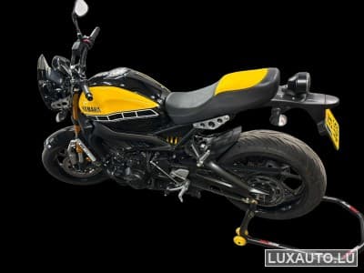 Yamaha XSR Limited edition 60th  anniversary Kenny Roberts (2016) - Photo 2