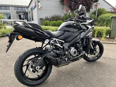 Suzuki GSX-S 1000 GX (2026) - Photo 3