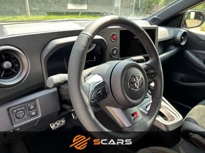 Toyota Yaris GR High Performance 280cv (2024) - Foto 8