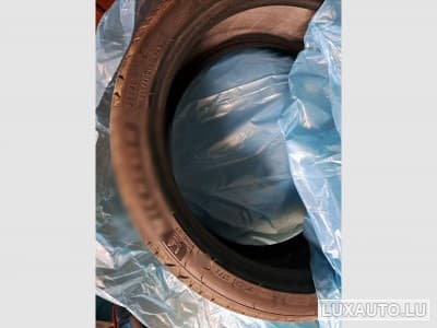 18" - 225/40R 92Yextraload