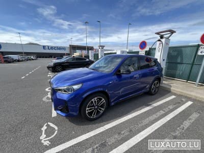 BMW iX1 Sport M (2024) - Photo 1