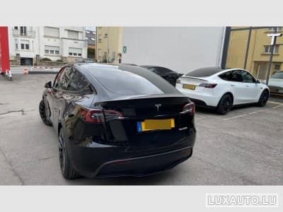 Tesla Model Y Performance Dual Motor AWD (2022) - Photo 2