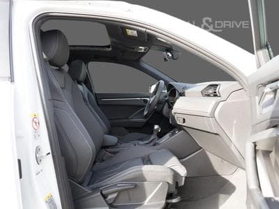 Audi Q3 Sportback Quattro 40 TFSI S-Line (2024) - Foto 6